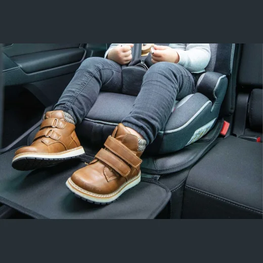 Накладка защитная Osann для автомобильного сиденья с подножкой FeetUp